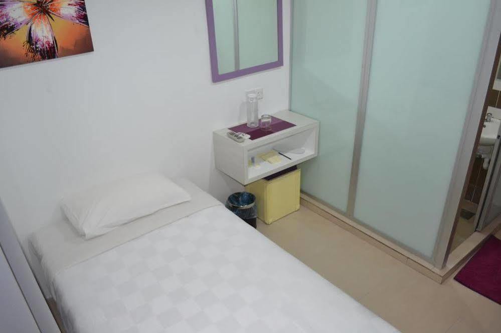 ลาเวนเดอร์ โฮเต็ล เตลุค อินตัน Hotel เตลุคอินทัน ภายนอก รูปภาพ